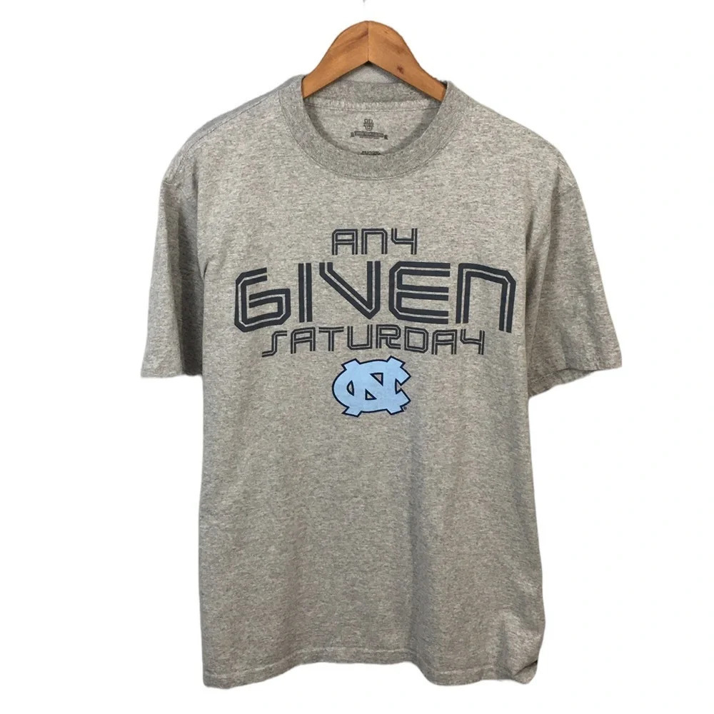 TS61 Mens ESPN U UNC Chapel Hill Tarheels Any Given Saturday Team T Shirt L